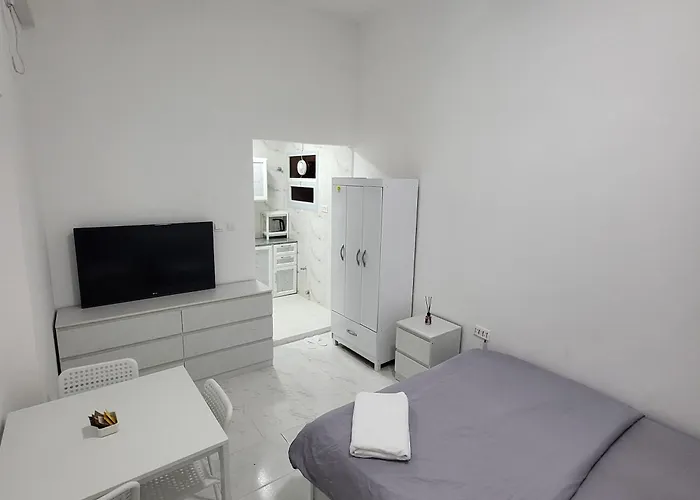 Staycation Full Studio Apartment 12306